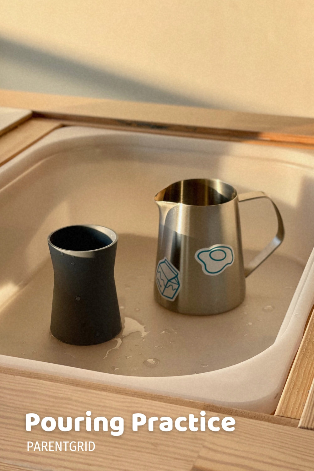 Montessori Pouring Practice for Toddlers (15 Months+): Step-by-Step ...